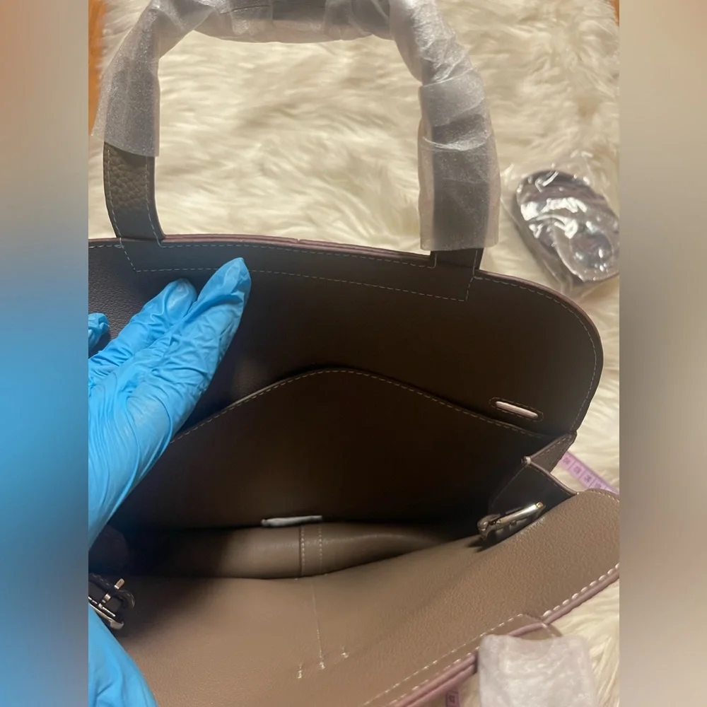 Etoupe Leather Hazlan style Crossbody  Bag - Picture 11 of 16